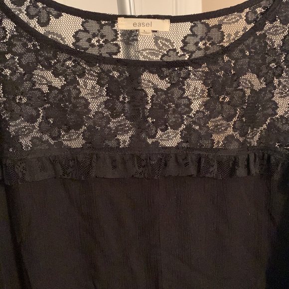 Easel black lace top. Size large. - Picture 2 of 3